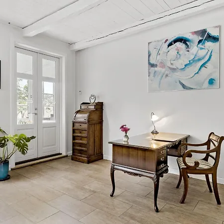 Lovely In With Kitchen